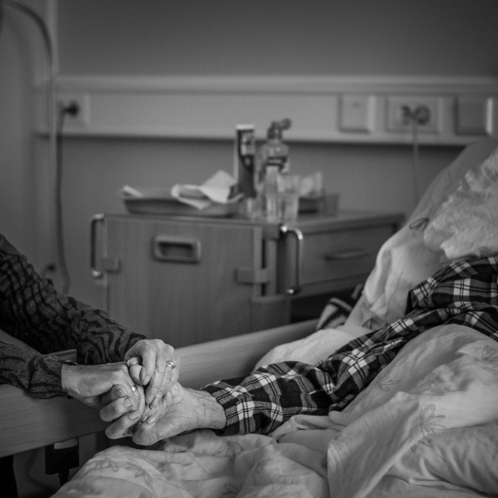 Foto: © Leif Erling Aasan, "Til døden skiller oss ad".